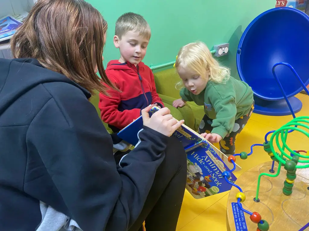 Joint attention activity in the early years